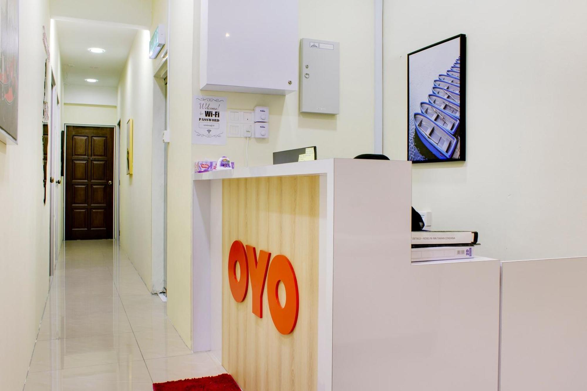 Oyo 90090 Roselyn Inn 2 Pasir Gudang Exterior foto